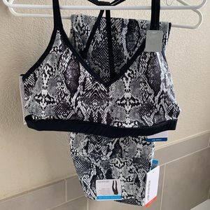 Marika Blk/Wht Sports Bra (L) and Leggings (XL)